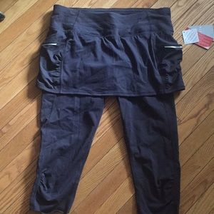 Athleta 2 in 1 CAPRI